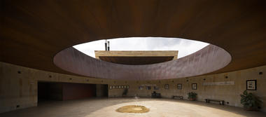 Templo de Las Cenizas y Crematorio / Juan Felipe Uribe de Bedout + Mauricio Gaviria + Hector Mejía