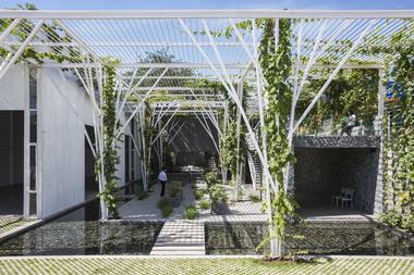 Vegetable Trellis  / Cong Sinh Architects