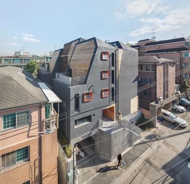 SHHousing / poly.m.ur