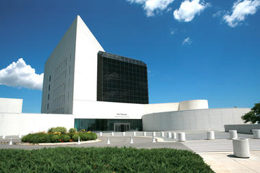 I.M. Pei’s Inspiration: A Comparison of Masterful Architecture with Minimalist Art