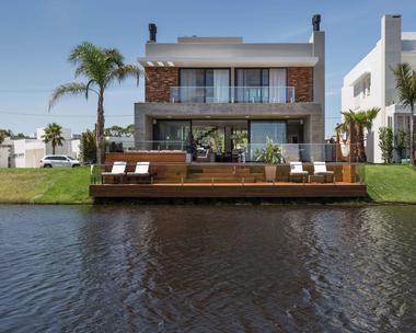 Casa M31 / Martin arquitetura + engenharia