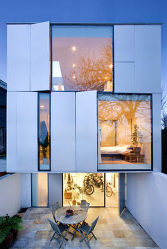 Galería de Skinny Houses: 22 casas estrechas que generan un amplio impacto  - 83