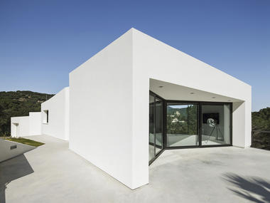 House in LLavaneres / MIRAG ArquitecturaiGestió