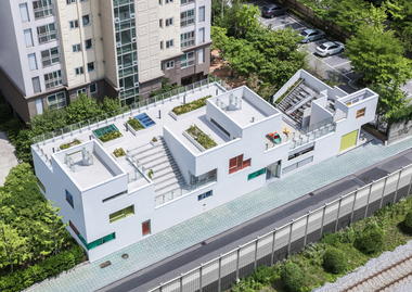 Gallery of Tetris Nursery / IROJE KHM Architects  - 1