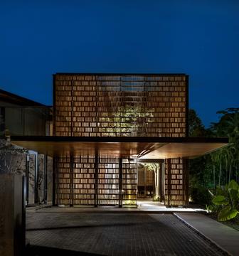Casa 24  / Park + Associates