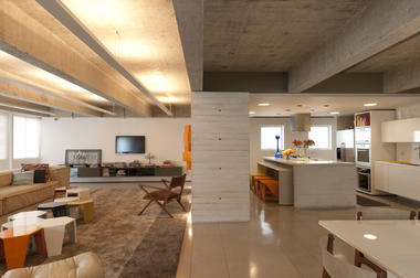 Barão de Pirapitingui Apartment / Felipe Rodrigues Arquiteto