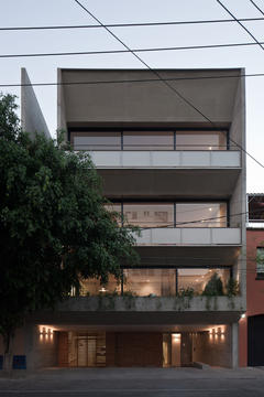 Antonio Solá / Dcpp Arquitectos