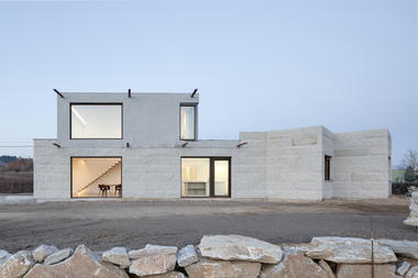 VMS House / Marcos Miguelez