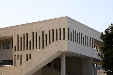 画廊 优雅精致的上海德富中学 / GOM 上海高目建筑设计事务所  - 11