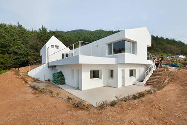 Gallery of Net Zero Energy House / Lifethings  - 9