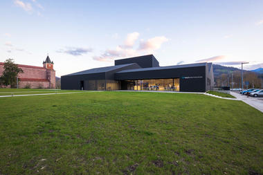 Gallery of Lozy's Pharmaceuticals Factory / GVG Estudio + Vaillo-Irigaray  - 14