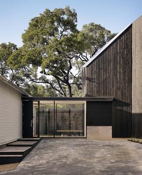 Hillside Residence / Alterstudio Architecture