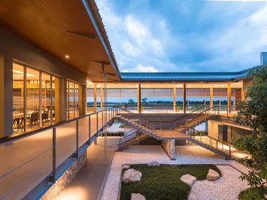 Siam Country Club Waterside / The Office of Bangkok Architects