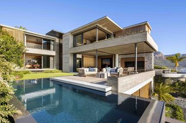 Clifton House  / Malan Vorster Architecture Interior Design
