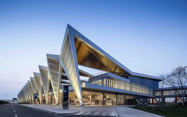 Gallery of Qingdao Cruise Terminal / CCDI - Mozhao Studio & Jing Studio  - 2