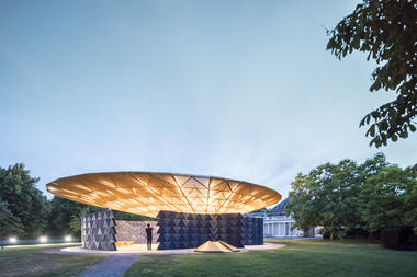 El Serpentine Pavillion de Diébédo Francis Kéré's, bajo el lente de Laurian Ghinitoiu