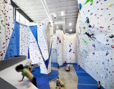 Gallery of 20 Creative Adaptive Reuse Projects   - 4