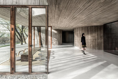 Santuario budista / ARCHSTUDIO