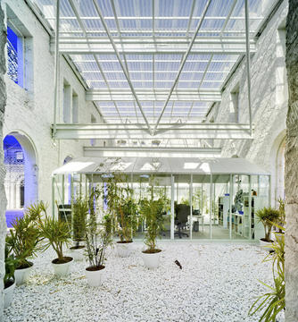 Gallery of Refurbishment of the Old Benalúa Station and Insertion of Casa Mediterraneo Headquarters / Manuel Ocaña del Valle  - 7