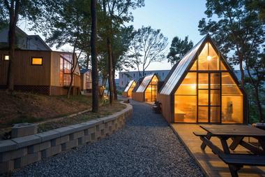 Cafe Haru / B.U.S Architecture