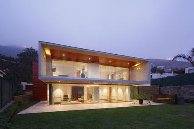 Casa en la Cima / Metrópolis Oficina de Arquitectura  