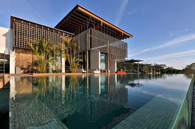 House in Quinta da Baroneza / Candida Tabet Arquitetura