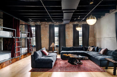 Gallery of Native Hostel and Bar & Kitchen / un.box studio  - 11