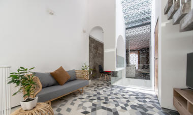 即使是外表千篇一律，但内部空间却独一无二 Backyard House / AD+studio