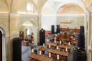 TOKS Veracruz Restaurant / Legorreta + Legorreta