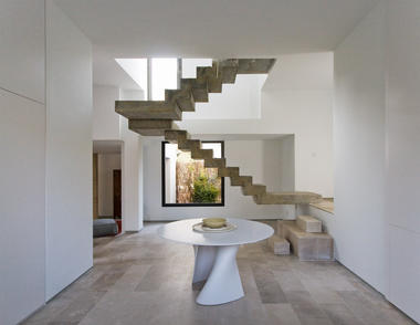 C-15 House / Ábaton Arquitectura