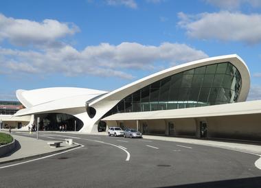 Spotlight: Eero Saarinen