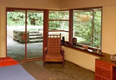 Galería de Clásicos de Arquitectura: Casa en la Cascada / Frank Lloyd Wright  - 2