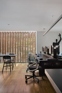 Gallery of Guilherme Torres Office / Studio Guilherme Torres  - 8