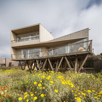 Gallery of Women House / Ignacio Correa  - 1