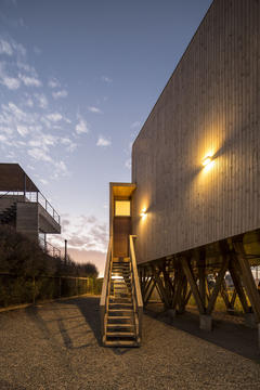 Gallery of Women House / Ignacio Correa  - 3