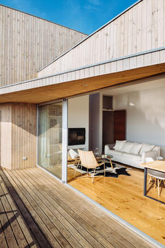 Gallery of Women House / Ignacio Correa  - 4