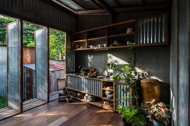 Gallery of House in Chau Doc / NISHIZAWAARCHITECTS  - 21