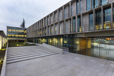 Galería de Edificio institucional del Ministerio chileno de Vivienda y Urbanismo / Carreño Sartori Arquitectos  - 1