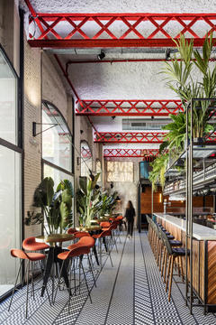 Gallery of EL MAMA & LA PAPA Bar Restaurant  / El Equipo Creativo  - 6