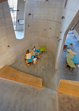 Gallery of Abedian School of Architecture / CRAB Studio  - 22