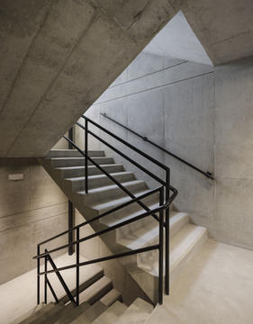 Gallery of ONE Apartment Building / JSARQ  - 2