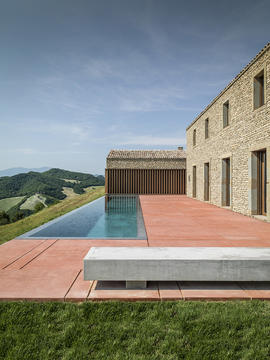 Gallery of AP House Urbino / GGA gardini gibertini architects  - 1
