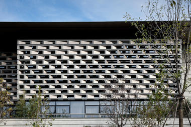 Galeria de Universidade de Tianjin Luneng Taishan / Lacime Architectural Design  - 9