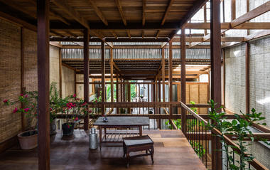 Casa em Chau Doc / NISHIZAWAARCHITECTS