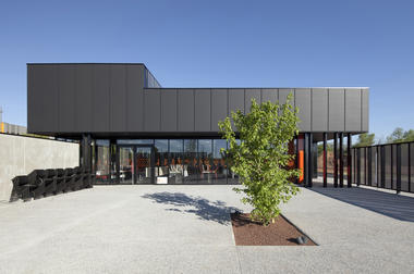 Inter-Company Restaurant / Atelier Didier Dalmas