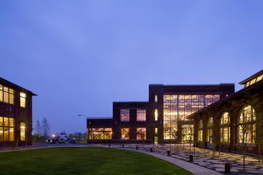 Gallery of Urban Outfitters Corporate Campus / MSR Design  - 29
