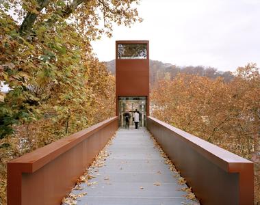 Galeria de Passarela e passeio público sobre o Limmat  / Leuppi & Schafroth Architekten  - 2