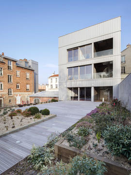 Refurbishment and Extension of the City Hall  / Zoomfactor Architectes  