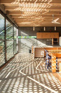 艺术家们的‘庇护所’ Tree House / QBO3 Arquitectos