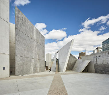 Monumento Nacional del Holocausto / Studio Libeskind